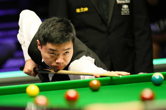 扮演着至关 扮演着至关